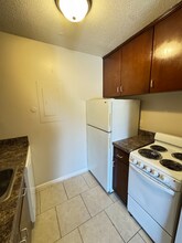 1810 E St in Lincoln, NE - Building Photo - Building Photo