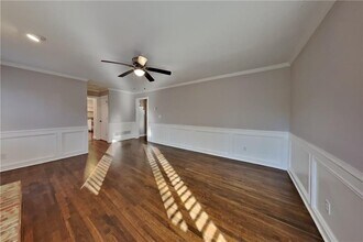 1059 Rockcrest Dr in Marietta, GA - Building Photo - Building Photo