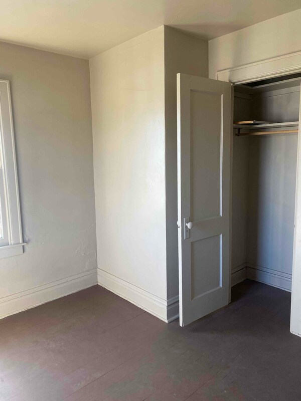 property at 2237 Guthrie Ct