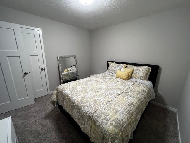 7379 Degrio Way in Inver Grove Heights, MN - Building Photo - Building Photo