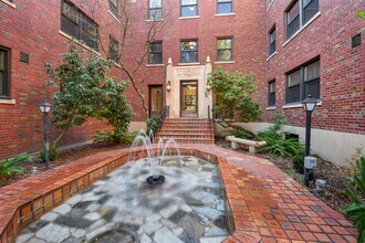 Glen Eden LLC in Seattle, WA - Foto de edificio - Building Photo
