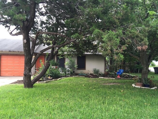 7907 Dunn St, Unit B in Austin, TX - Building Photo - Building Photo