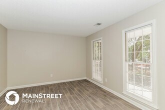 1384 Grindenwald Dr in Jonesboro, GA - Building Photo - Building Photo