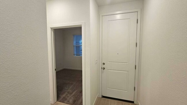 10286 Rashmi Dr in Elk Grove, CA - Building Photo - Building Photo