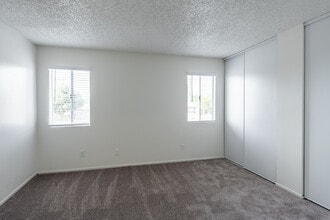 Sierra Pointe in Rialto, CA - Building Photo - Interior Photo