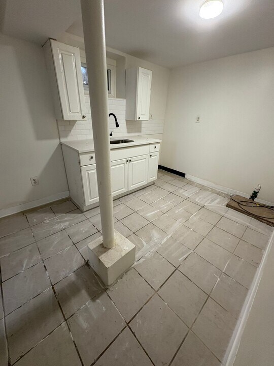 53 39th St, Unit Basement in Irvington, NJ - Building Photo