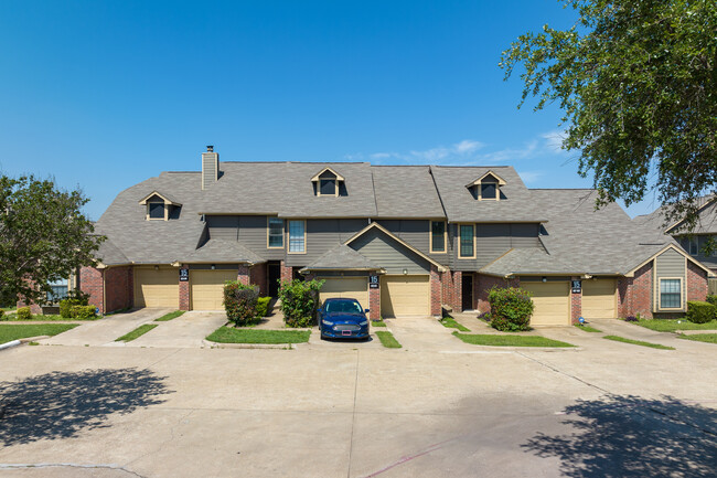 Wexford Townhomes in Duncanville, TX - Foto de edificio - Building Photo