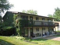 3710 W Millstream Dr in McHenry, IL - Foto de edificio - Building Photo