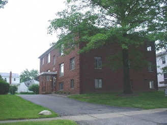 1820 Silver Lake Ave in Cuyahoga Falls, OH - Building Photo