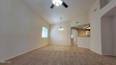 1520 Prickley Pear Dr in El Paso, TX - Building Photo - Building Photo