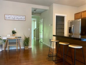 3669 Reagan Ave in Bremerton, WA - Building Photo - Building Photo