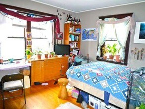 174 Winthrop Rd in Brookline, MA - Building Photo - Building Photo