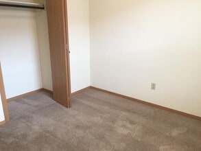 Chace Place in Springfield, MO - Building Photo - Building Photo