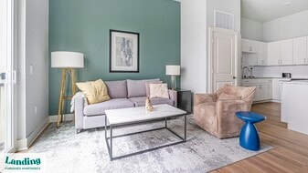 1619 N Frazier St in Conroe, TX - Building Photo