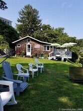 212 Cedar Rd in Groton, CT - Building Photo - Building Photo