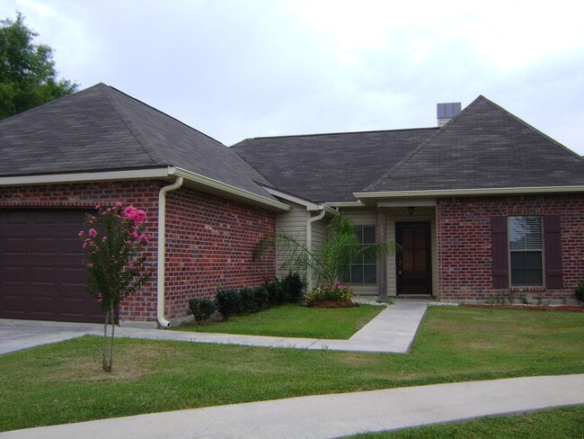 property at 106 Soaring Cove