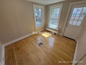 145 Essex St in Bangor, ME - Building Photo - Building Photo