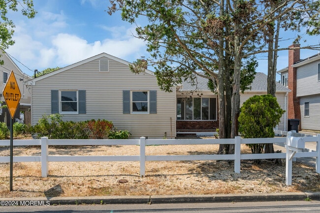 property at 205 S Shore Dr