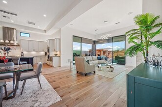 12378 E Troon Vis Dr in Scottsdale, AZ - Building Photo - Building Photo