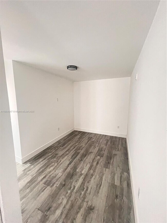 3417 NW 22nd Ave in Miami, FL - Building Photo - Building Photo