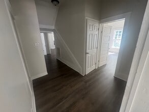 202 Elm St in Covington, TN - Building Photo - Building Photo