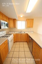 494 Raven Way in Pocatello, ID - Foto de edificio - Building Photo