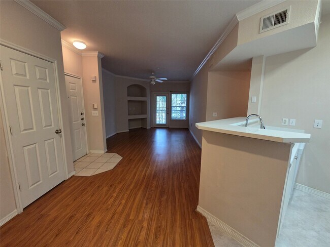 3045 Marina Bay Dr in League City, TX - Building Photo - Building Photo