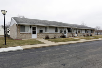 Cambridge Apartments in Morris, IL - Building Photo - Building Photo