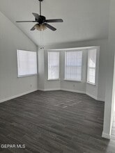 5884 Doniphan Dr in El Paso, TX - Building Photo - Building Photo