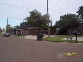 Griffen Park Apartments in Harlingen, TX - Building Photo - Building Photo