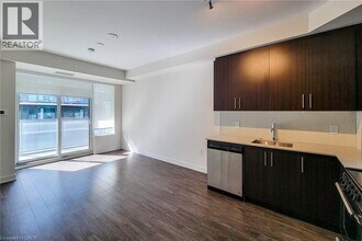 212 King William St in Hamilton, ON - Building Photo - Building Photo