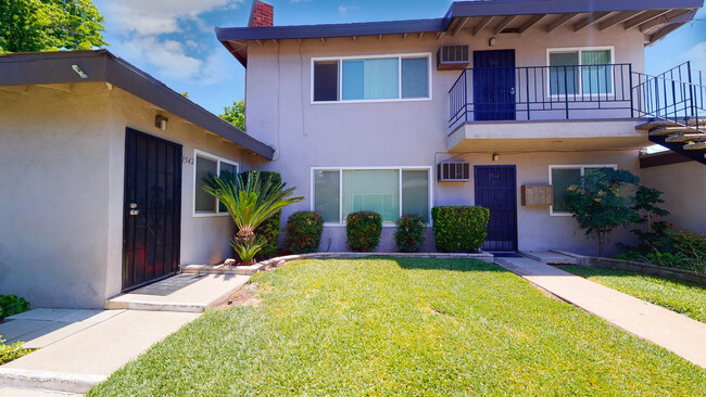 2536-2542 Price Dr in La Verne, CA - Building Photo - Building Photo