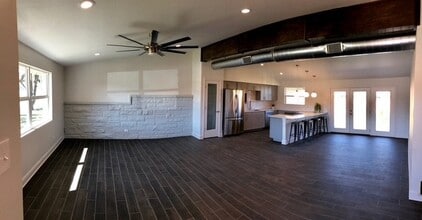 717 Oblate Dr in San Antonio, TX - Building Photo - Building Photo