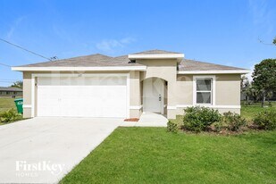 1123 SW 16th Terrace in Cape Coral, FL - Building Photo