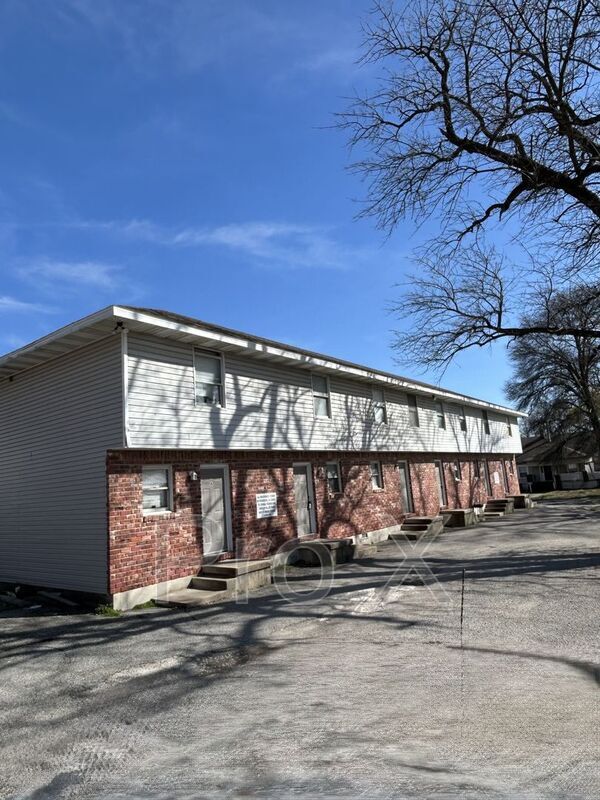 property at 207 E Carlton St