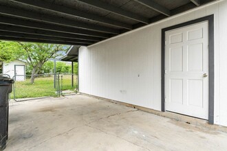 8807 Easy Valley St in San Antonio, TX - Building Photo - Building Photo