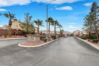 1172 Drowsy Water Ct in Henderson, NV - Foto de edificio - Building Photo