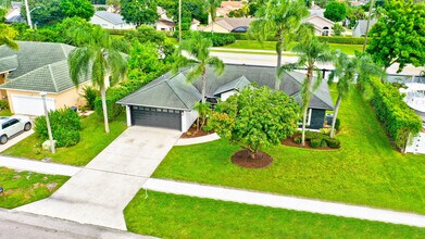 1588 Farmington Ave in Wellington, FL - Building Photo - Building Photo