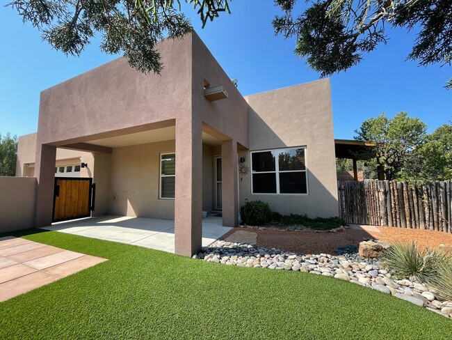 property at 1670 Via Bosque