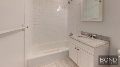 118 E 92nd St in New York, NY - Building Photo - Building Photo