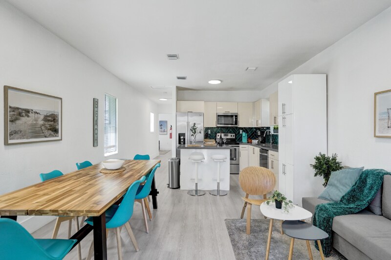 1707 Fletcher St in Hollywood, FL - Building Photo