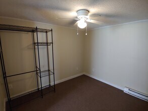 5996 Seneca Trail S, Unit Apt. 3 in Ronceverte, WV - Building Photo - Building Photo