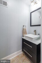 2012 Pierce St in Philadelphia, PA - Building Photo - Building Photo