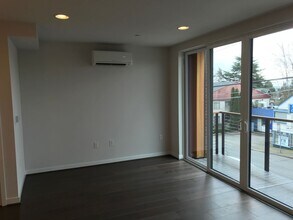 3300 NE 65th St in Seattle, WA - Building Photo - Building Photo