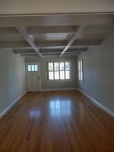 558 Brooks Ave in Venice, CA - Foto de edificio - Building Photo