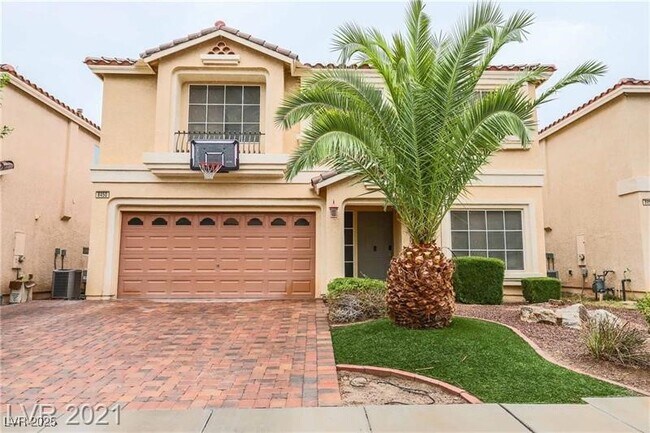 8450 W Sapphire St in Las Vegas, NV - Foto de edificio - Building Photo