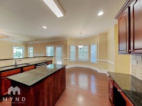 131 Grandiflora Dr in Mcdonough, GA - Building Photo - Building Photo