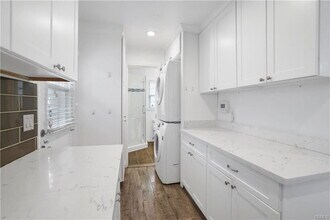 23251 Hamlin St in Los Angeles, CA - Building Photo - Building Photo
