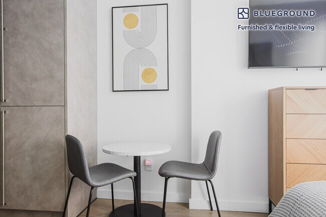 88 East End Ave in New York, NY - Foto de edificio - Building Photo