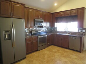 6917 W Cholla St in Peoria, AZ - Building Photo - Building Photo